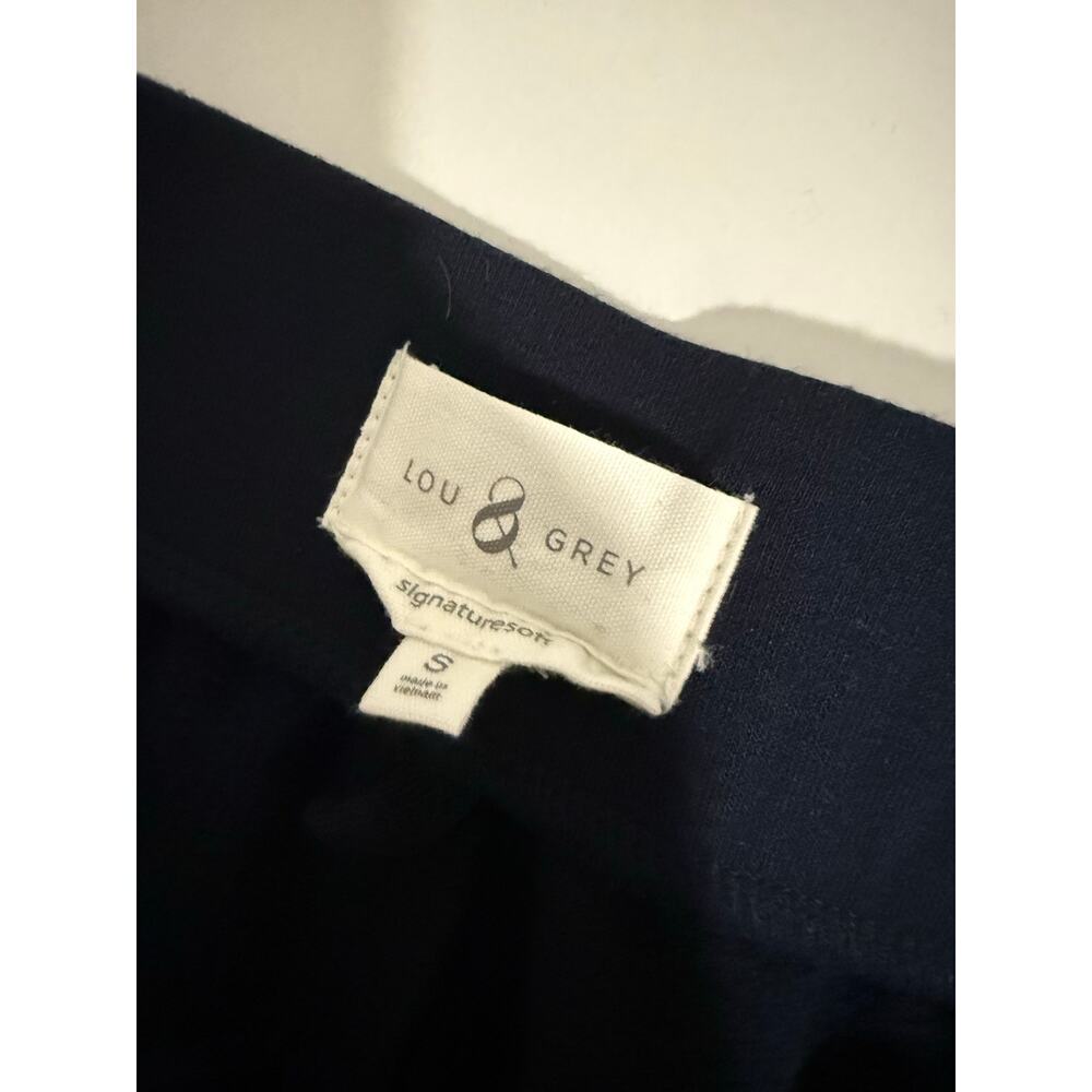 $35 Lou&Grey Loft Signaturesoft Navy Shorts - Small - Picture 4 of 6